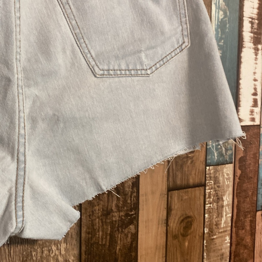 ☀️ - High Rise Cutoffs NWOT - Picture 12 of 12